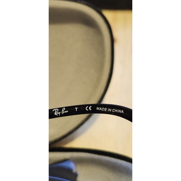 Ray-Ban RB 6216 Eyeglass Frames – Black 54□17 140 with Case – No Lenses - Picture 3 of 12